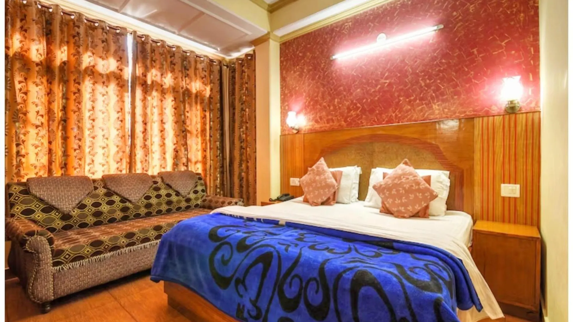Simla Hotel King Palace Simla Near Park And Temple - Prime Location - Hygiene & Spacious Room