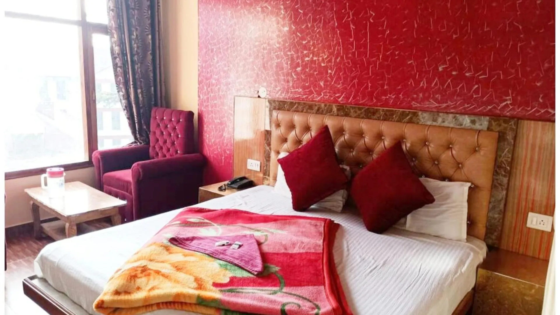 Simla Hotel King Palace Simla Near Park And Temple - Prime Location - Hygiene & Spacious Room