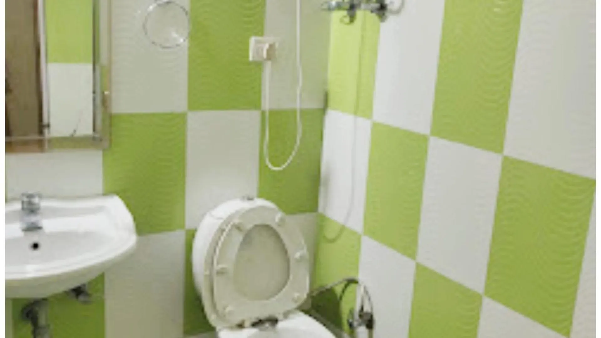 Simla Hotel King Palace Simla Near Park And Temple - Prime Location - Hygiene & Spacious Room 4*, 심라